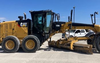 2013 Caterpillar 12M2