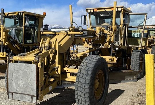 2000 Caterpillar 140H